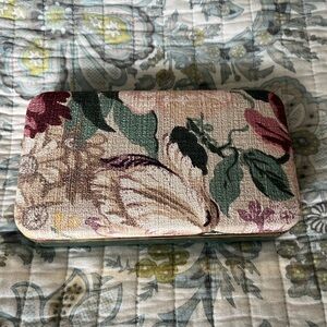 Vintage floral jewelry Travel case